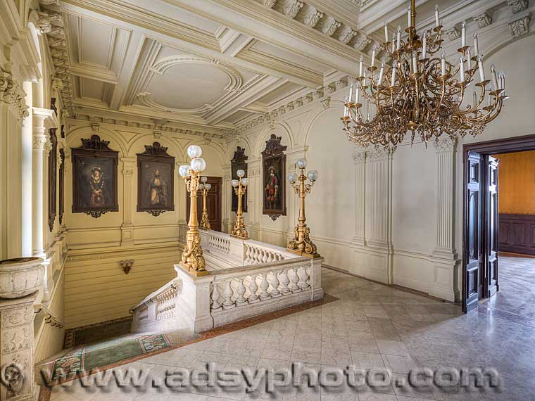 Adsy Bernart photographer architecture photography, stairway, palais Henckel-Donnersmarck, Vienna, Austria, Europe