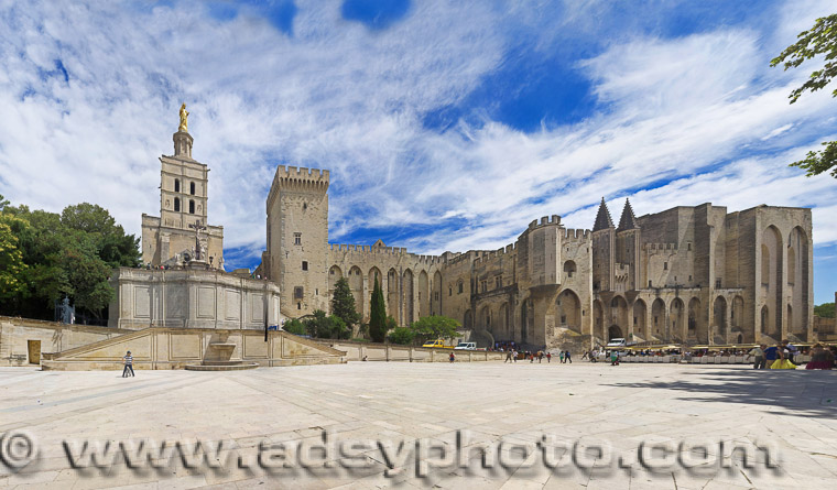 Adsy Bernart Fotograf Reisefotografie Frankreich  Avignon Papstpalast in der Provence 