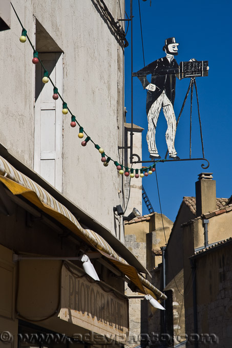 Adsy Bernart Fotograf Reisefotografie Frankreich  Avignon   in der Provence  Zeichen für Fotografen 