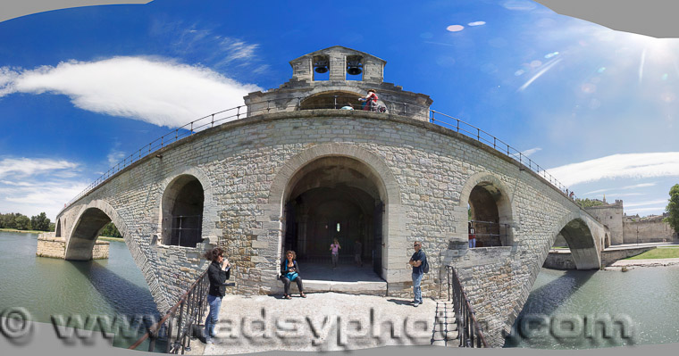 Adsy Bernart Fotograf Reisefotografie Frankreich  Avignon  die Brücke von Avignon Pont St Benezet 