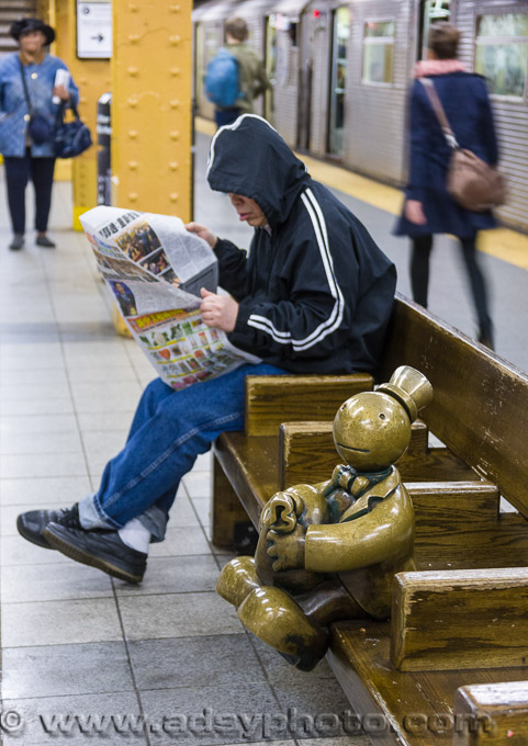 Adsy Bernart photographer travel photography New York Subway 



 