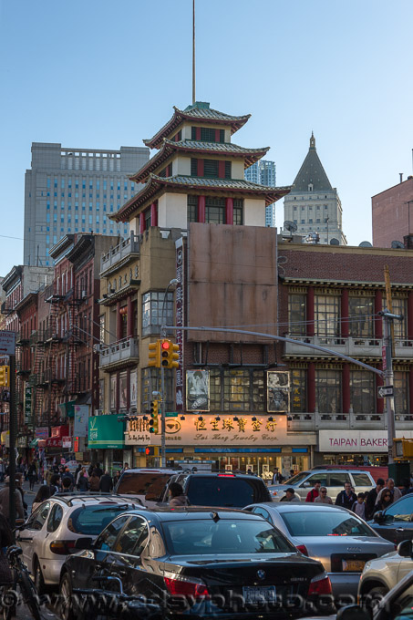 Adsy Bernart photographer travel photography New York Manhatten Chinatown  



 