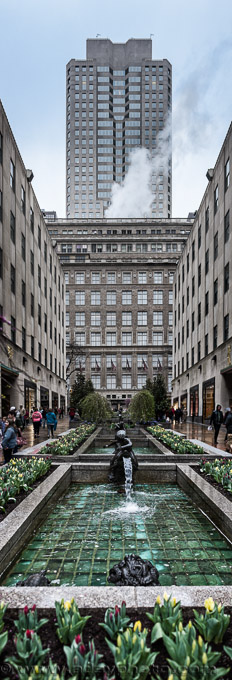 Adsy Bernart photographer travel photography New York Manhatten Rockefeller center 



 