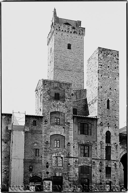 Adsy Bernart photographer travel photography Italy Tuscany Toscana St Gimignano